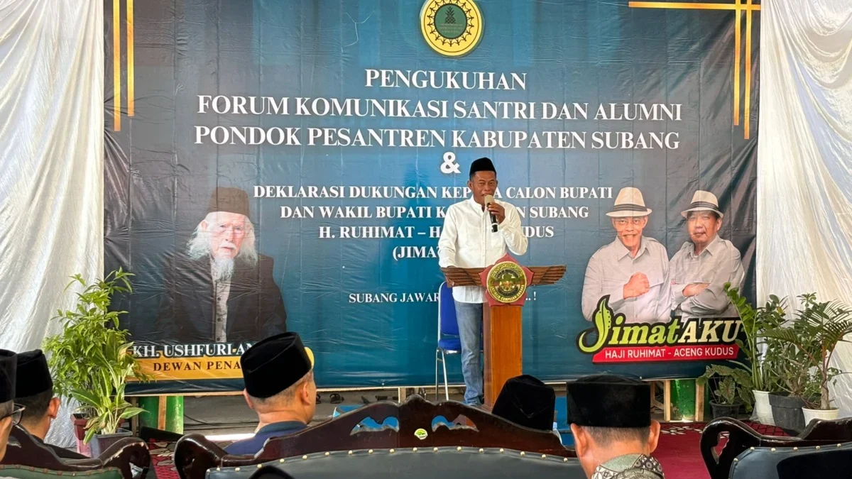 Kang Jimat Hadiri Maulid Nabi dan Deklarasi Dukungan Politik di Ponpes Al-Islah Compreng