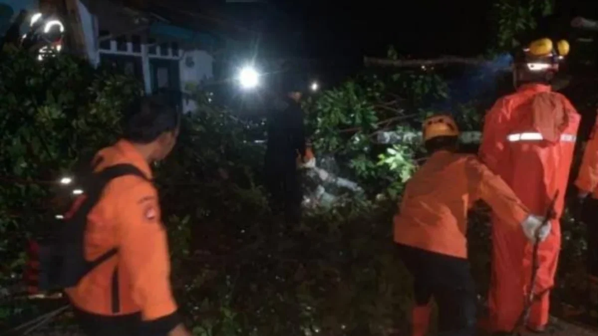 Kondisi Korban Puting Beliung di Subang Memprihatinkan, Ketua DPRD Beri Dukungan