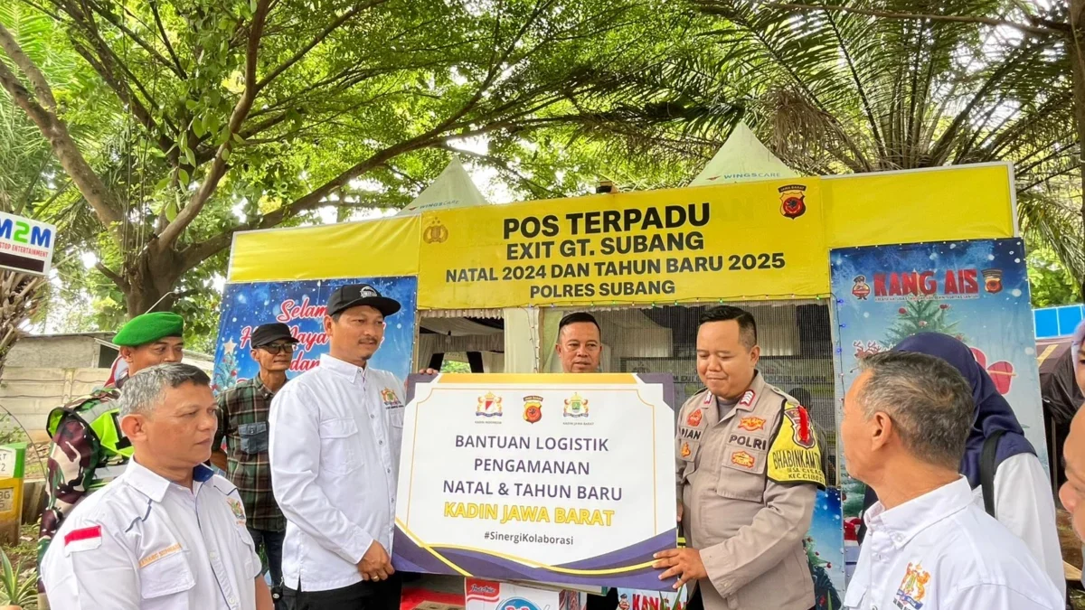 KADIN Subang Berikan Bantuan Logistik ke Pos Polisi untuk Pengamanan Natal dan Tahun Baru