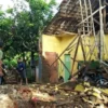 Bencana Angin Kencang di Pusakajaya! 30 Rumah Rusak, 2 Rata dengan Tanah