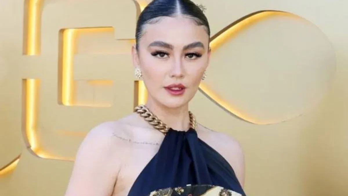 Gara-Gara Lagu, Agnez Mo Digugat Rp1,5 Miliar Oleh Ari Bias! Ini Kronologi Lengkapnya