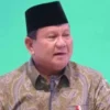 Peringatan Keras! Prabowo Sindir Raja Kecil \"Lawan Saya, Lawan Emak-Emak!