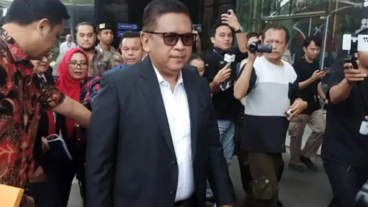 Hasto Kristiyanto Lawan KPK di Praperadilan, Demonstrasi Meledak di PN Jaksel!