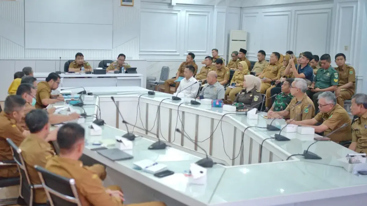 Soal Program Seragam Gratis, Bupati Subang Perintahkan Disdikbud untuk Siapkan Teknis Pembagiannya Bupati Subang Reynaldy Putra Andita