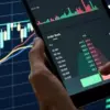 10 Aplikasi Saham untuk Pemula 2025 yang Paling Aman dan Menguntungkan