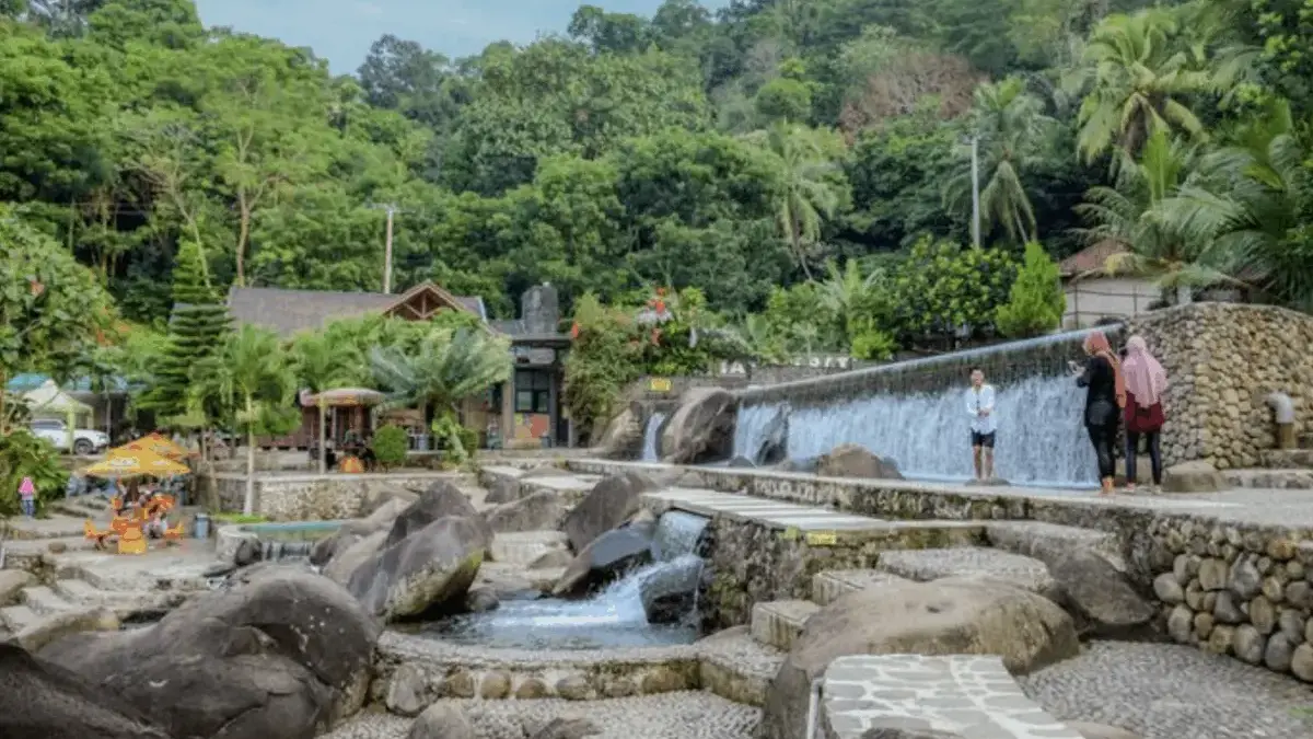 Taman batu Purwakarta