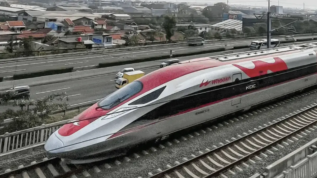 Proyek Kereta Cepat Jakarta–Bandung Jadi Sorotan, KAI Tekan Kerugian Hingga Triliunan Rupiah Kereta Cepat Jakarta–Bandung