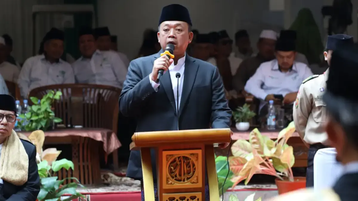 Peringati Hari Santri Nasional 2025, Menteri Nusron: Jadi Generasi yang Menyejahterakan Rakyat Indonesia