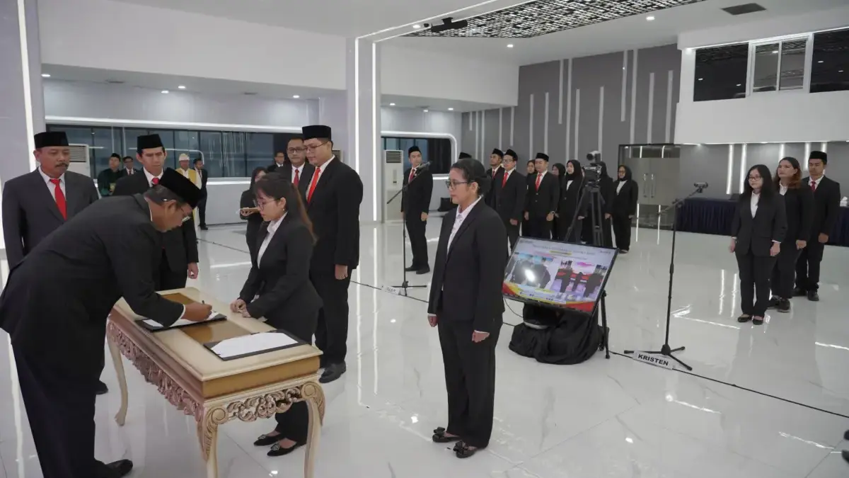 Lantik Pejabat Fungsional, Sekjen ATR/BPN: Harus Pandai, Cerdas, dan Tekun