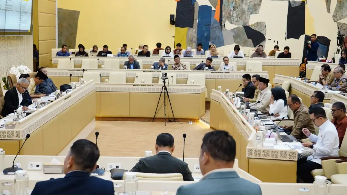 Menteri Nusron Laporkan Progres Revisi RTR Provinsi Aceh, Sumatera Utara, dan Sumatera Barat ke Komisi II DPR