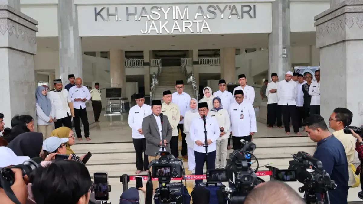 Menteri Nusron Ungkap Kontribusi ATR/BPN terhadap Pendapatan DKI Jakarta Tembus Rp3,9 Triliun di 2025 Menteri Nusron Ungkap Kontribusi ATR/BPN terhadap Pendapatan DKI Jakarta Tembus Rp3,9 Triliun di 2025