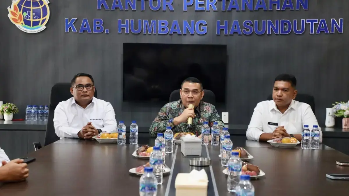 Kunjungi Kantah Kabupaten Humbang Hasundutan, Wamen Ossy Tekankan Pentingnya Akurasi Data Pertanahan