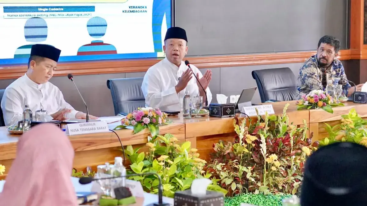 Hindari Potensi Konflik, Menteri Nusron Imbau Kepala Daerah dan Masyarakat Se-NTB Gotong Royong Mutakhirkan Hindari Potensi Konflik, Menteri Nusron Imbau Kepala Daerah dan Masyarakat Se-NTB Gotong Royong Mutakhirkan