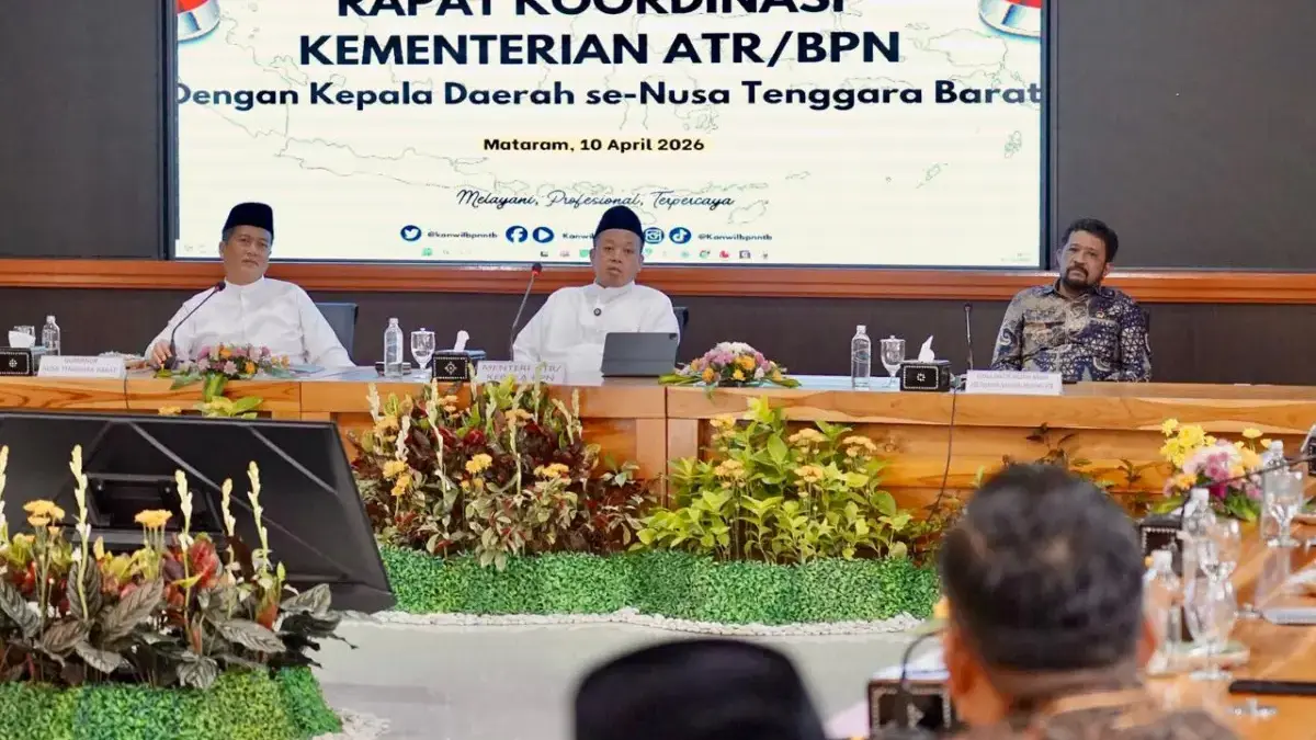 Rakor Bersama Pemda NTB, Menteri Nusron Sebut Integrasi Data Tanah dan Pajak Bisa Dongkrak PAD hingga 300% Rakor Bersama Pemda NTB, Menteri Nusron Sebut Integrasi Data Tanah dan Pajak Bisa Dongkrak PAD hingga 300%