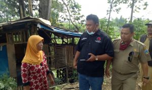 Mak Idah, Tujuh Tahun Lamanya Tinggal di Tanah Makam, Rumahnya Kebakaran