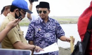 Tutup Tiga Tambang Pasir Ilegal di Desa Cidadap, Wagub Jabar Minta Segera Urus Perizinan