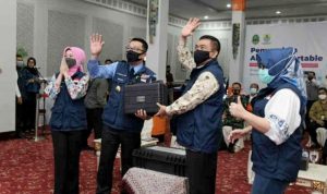 Ridwan Kamil Serahkan PCR Portable kepada 27 Daerah