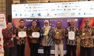 Ridwan Kamil Raih Penghargaan TOP Pembina BUMD 2020