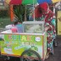 Setelah Viral Penjual Rujak Jambu Kristal Berparas Cantik di Tasik, di Garut Banyak Bermunculan