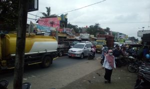 Terminal Limbangan Habis oleh Los Pedagang dan Parkir