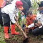 Sekda Garut Kunjungi Longsor Sirnajaya yang Gerus 2 Hektare Sawah