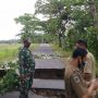 Jalan Utama Menuju Pantai Sayang Heulang Amblas