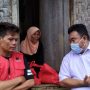 Ketua DPC PDI Perjuangan Garut Kunjungi Mak Kuni yang Viral Sering Kelaparan