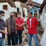 Yudha, Anggota DPRD Garut Gotong Royong Bangun Rumah Jompo di Kampung Sindangwargi