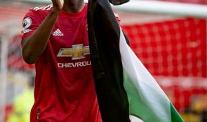 Pogba Kibarkan Bendera Palestina di Old Trafford