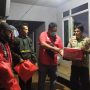 Anggota DPRD Garut Bantu Korban Kebakaran di Desa Mekarwangi dengan Menempuh Medan yang Cukup Sulit