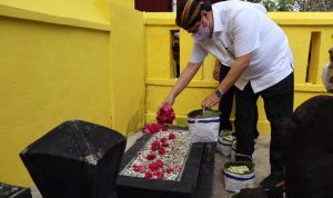 Ziarah Makam Ki Ageng Gribig, Airlangga Lestarikan Budaya Leluhur