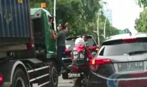 Sopir Pajero Penganiaya Sopir Truk Ternyata Eks Pelaut