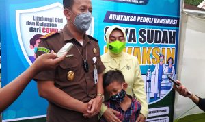 Kejari Ciamis Lakukan Vaksinasi Masal