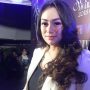 Celine Evangelista dan Suami Pisah Rumah