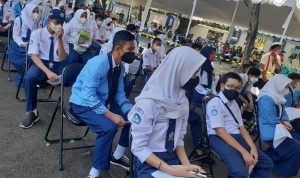 Sekitar 500 Siswa SMPN 2 Garut Antusias Mengikuti Vaksinasi di Pendopo