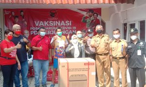 PDI Perjuangan Garut Sediakan Sembako dan Doorprize Mesin Cuci Gelar Vaksinasi Bersama Puskesmas Siliwangi