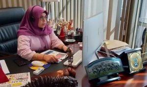 Meski Gaji Dipotong 40 Persen, Lili Pintauli Masih Kantongi ‘Take Home Pay’ Ratusan Juta