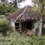 Rumah Lansia di Desa Cibatu Terancam Ambruk