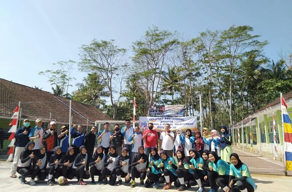 SMK Mekarmukti Undang Sekolah yang ada di Selatan Mengikuti Lomba Volly Ball dan Futsal