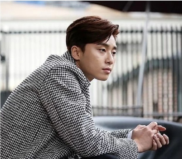 Park Seo Joon Resmi Bintangi Film Baru Marvel