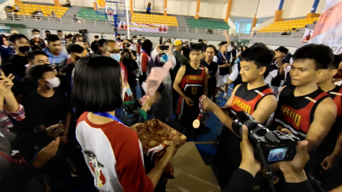 Tim Basket Putra Tarogong Kidul Sabet Medali Emas Porkab Garut