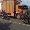 Kendaraan Milik PT Pos Alami Kecelakaan di Jalan Raya Malangbong