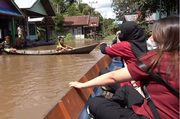 Cerita Pendamping PKH di Pedalaman Kalimantan, Harus Menggunakan Perahu Menuju KPM