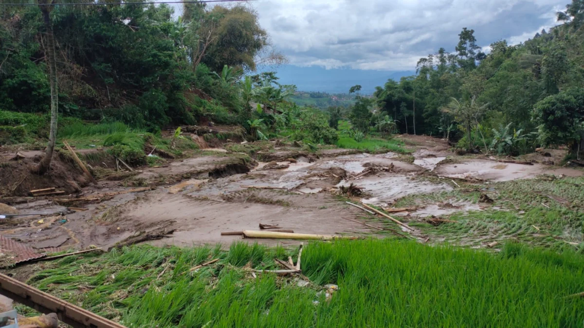 Waspada! Beberapa Wilayah di Garut Berpotensi Banjir Bandang, Pergerakan Tanah hingga Angin Puting Beliung