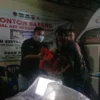 Anggota DPRD Garut Bersama Pemdes Paas Gelar Vaksinasi dan Nobar Piala AFF