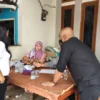 Pendistribusian BPNT di Desa Wanakerta Garut Dipantau Petugas, Kades Cibatu Juga Pantau Agen