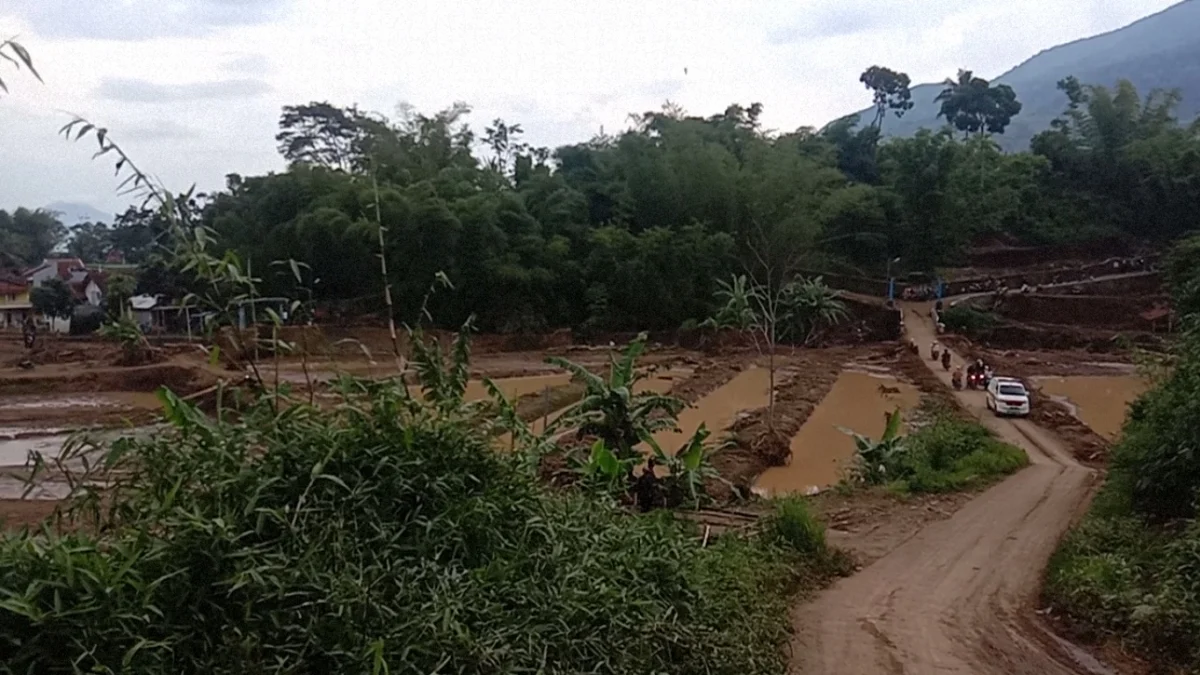 Bupati Garut Perintahkan Sekda, Atasi Permasalahan Pasca Banjir Bandang