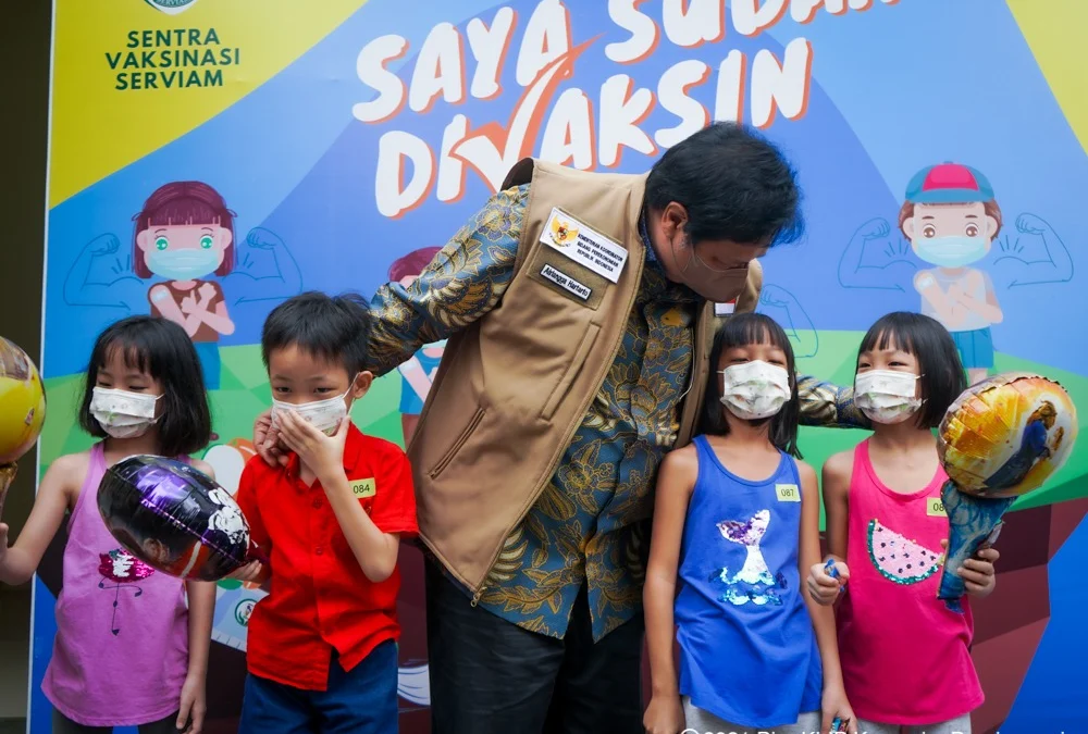 Airlangga: Vaksinasi Pada Anak Solusi Skill yang Hilang Akibat Sekolah Daring