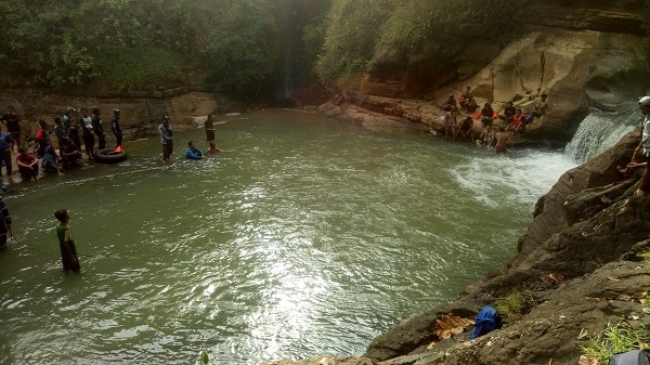 Tragis, Muhammad Rafli Tewas Saat Hendak Menolong Temannya Yang Terjatuh Ke Curug Ngebul