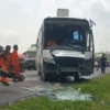 Diduga Sopir Mengantuk, Bus Pariwisata Terguling